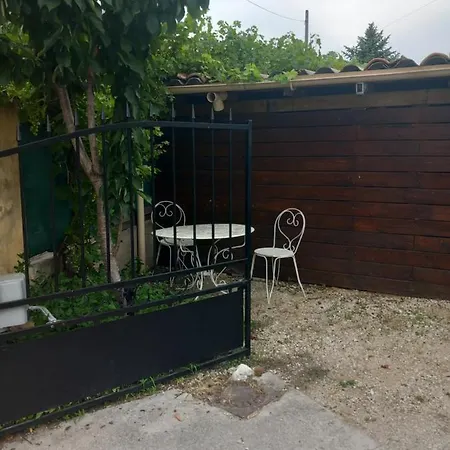 펜션 Maison Individuellle Provencale Villeneuve-lès-Avignon