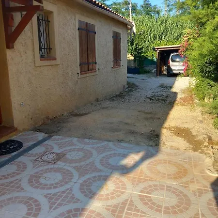 Maison Individuellle Provencale Holiday home Villeneuve-les-Avignon